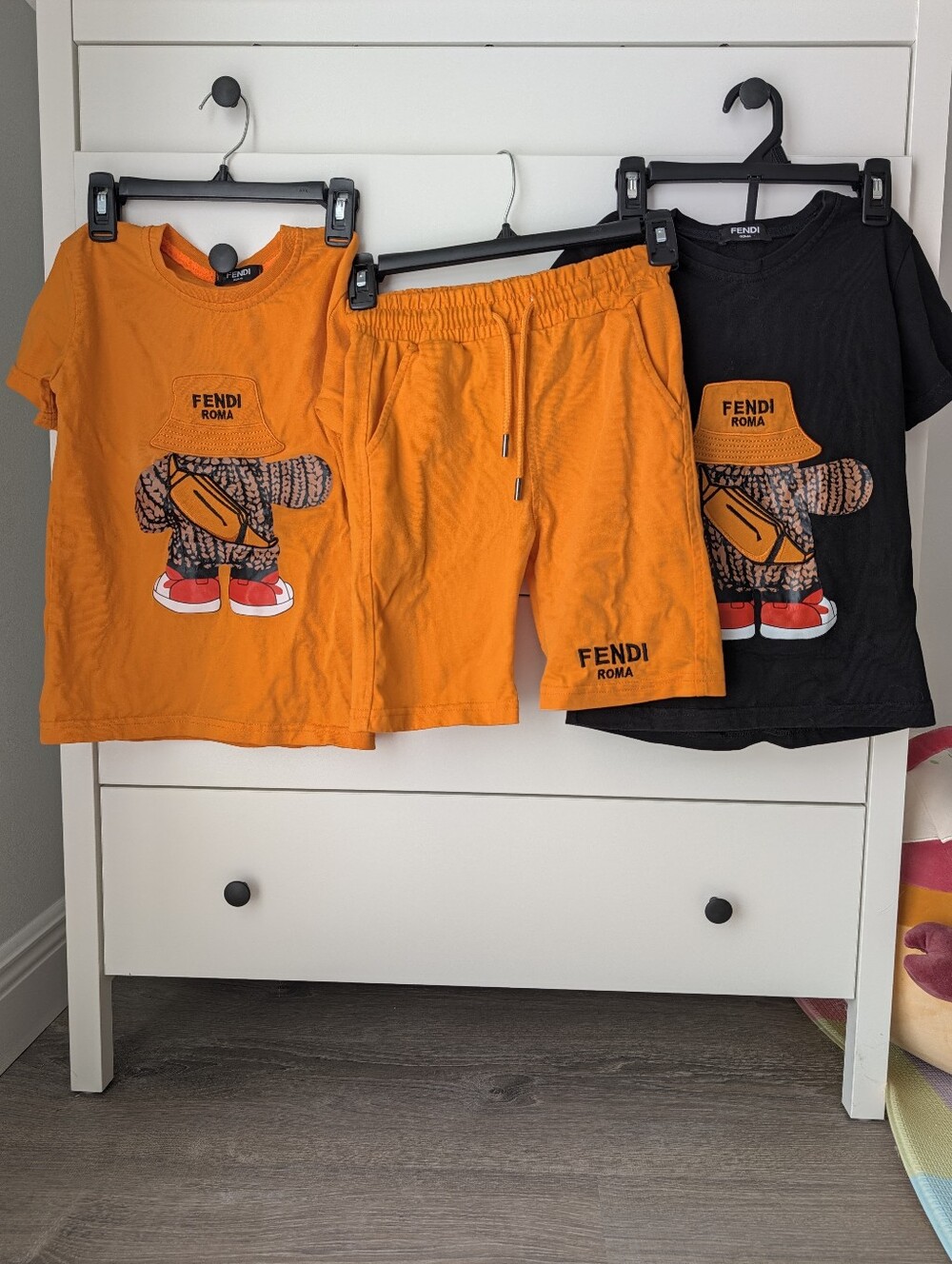 Fendi Kids 3-Piece Set – 2 x T-Shirts & Shorts – Size 128/134 (8Y)